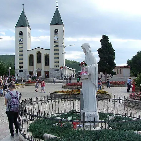 Valentina Free Parking